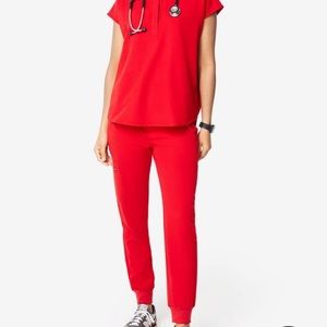 RED FIGS SCRUB SET Rafaela top and Zamora Joggers